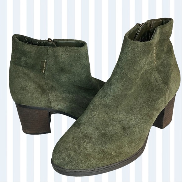 Rockport Cobb Hill Women's Size 8M Olive Suede Narashya Booties - Picture 11 of 12